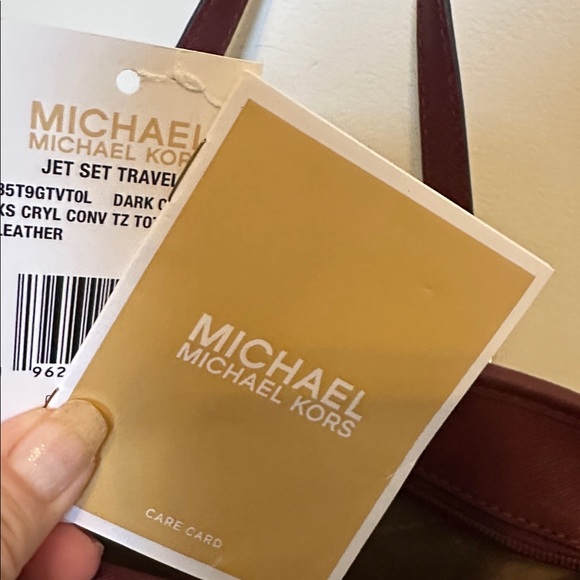 Jet Set Travel Small Saffiano Leather Top-Zip Tote Bag-Dark Cherry 🍒 - Picture 9 of 11